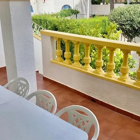 Casa Pareada Con Jardin - Es-9-185 *