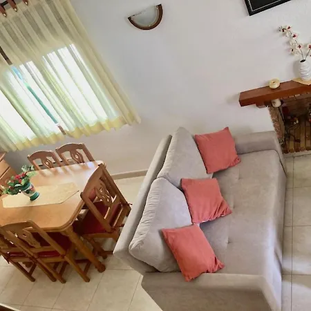 Casa Pareada Con Jardin - Es-9-185 Holiday home